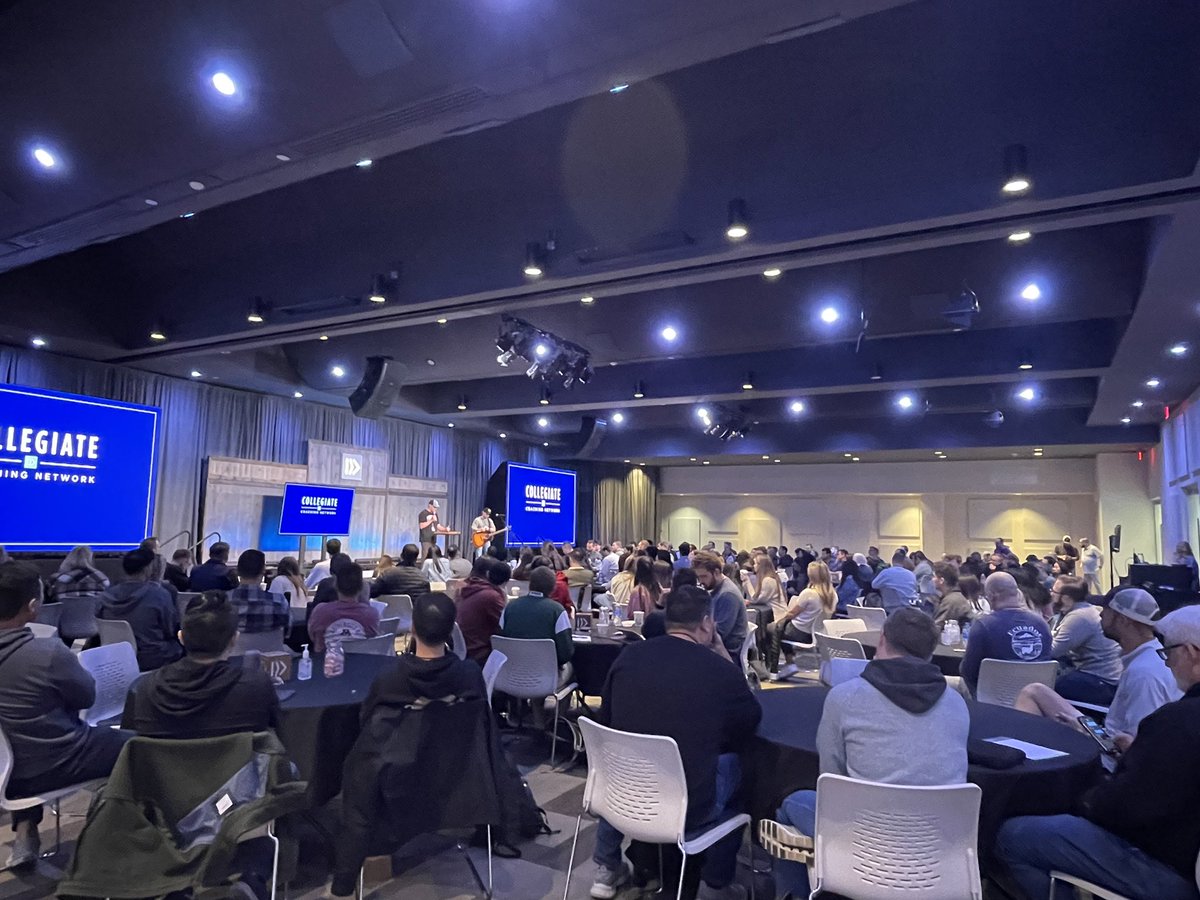 shane_pruitt78's tweet photo. A room full at the @NAMB_SBC Collegiate Leader Coaching Network Fall in-person gathering. 

Collegiate Leaders from across the Nation all with one heart to reach and mobilize college students with the Gospel.

We believe healthy leaders are more apt to lead healthy ministries! 

@NAMBEvangelism