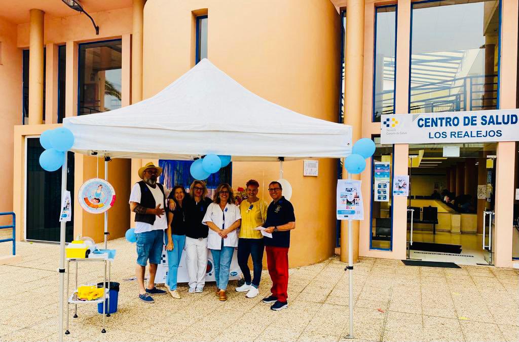 📸El Centro de Salud de Los Realejos conmemoró hoy el #DiaMundialdelaDiabetes con una mesa informativa para concienciar a la ciudadanía sobre los riesgos de la #diabetes