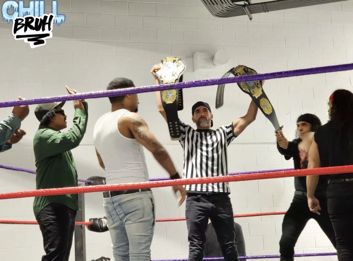 The Whole REF’N Show taking care of business at J1Con for Cosplay Wrestling!

I called this match right down the middle, fair and square like always.