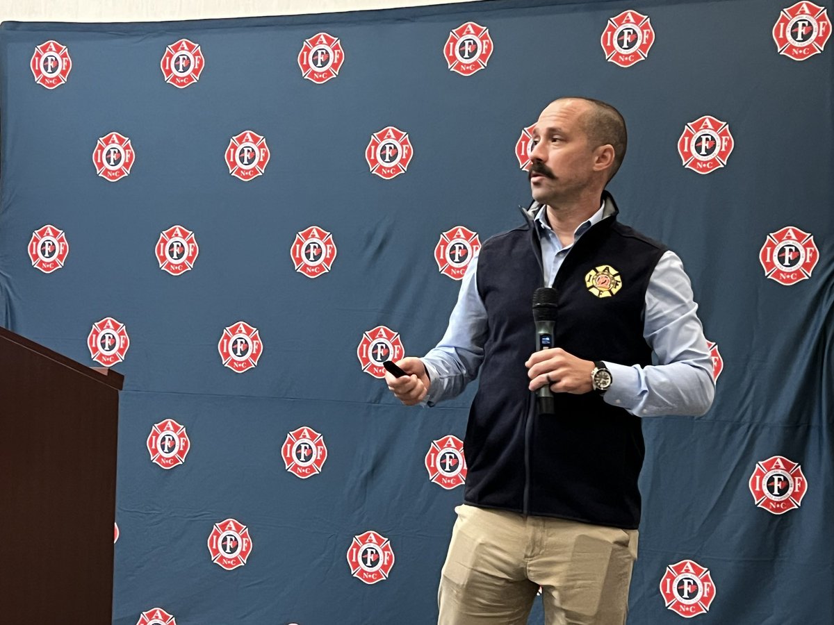 After a working lunch and hearing from some of our amazing sponsors, we are now hearing from DFSR Jayson French, who is proving communication training tips. #PFFPNCconvention2023