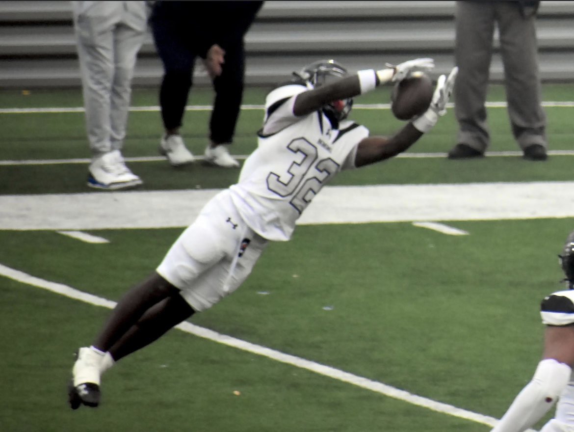 I THANK GOD. 
Updated film! ( Whole season Stats) 

78tkls
5 interceptions
4 Forced Fumbles
7 TFLS
8 pbus 
0 catches allowed .
Tape link-
hudl.com/video/3/192360…