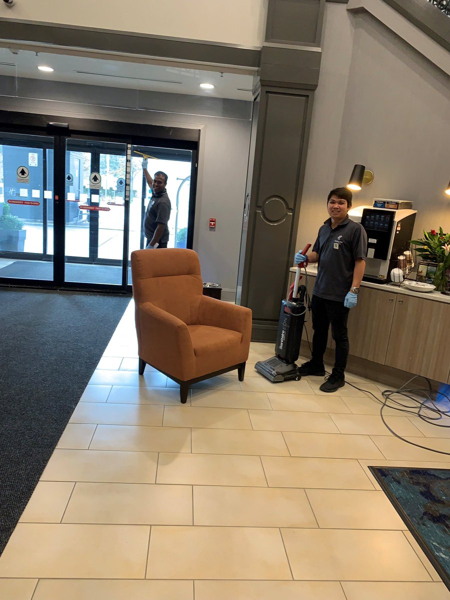 Holiday Inn Kanata tweet media