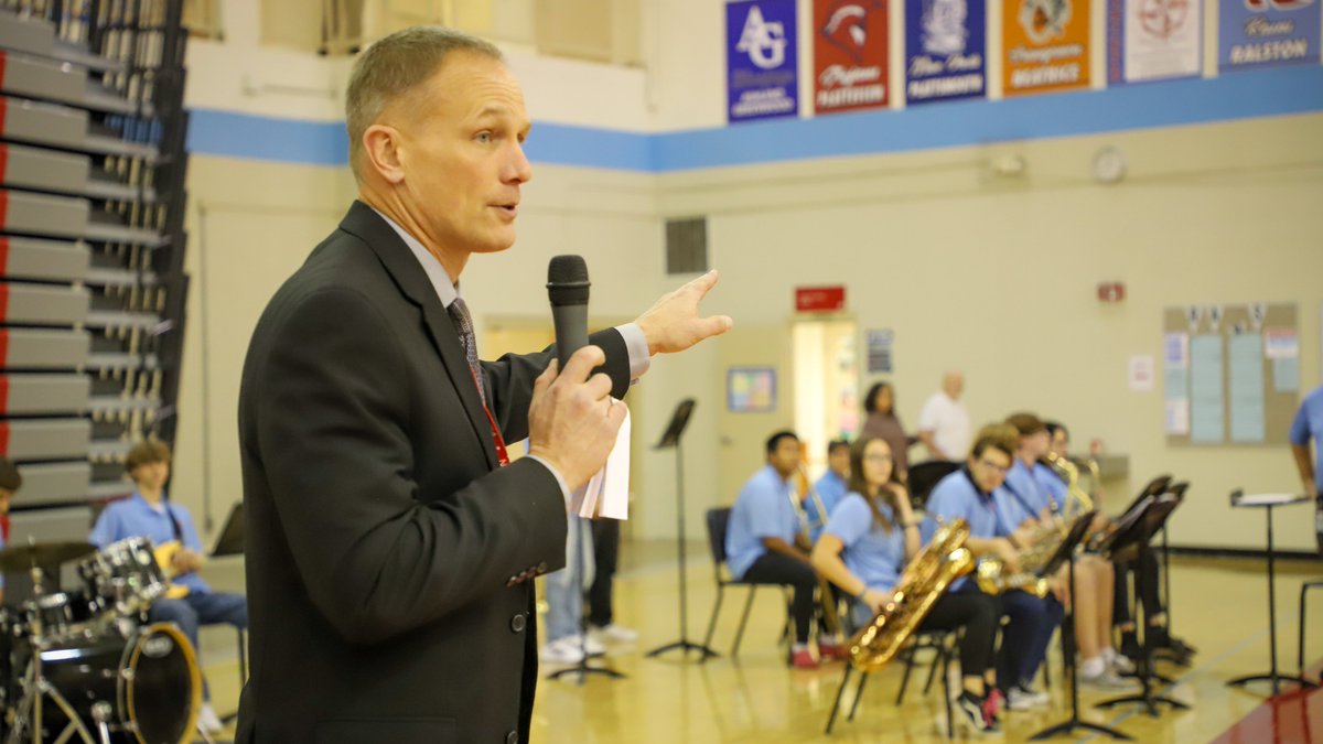 We served over 300 meals during our annual Senior Citizen Thanksgiving Luncheon at <a href="/RalstonHS/">Ralston High School</a>! It was a blast seeing so many smiling faces. We hope everyone had a wonderful time.