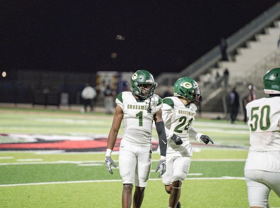 Big DB!! 🦍🦍 <a href="/z_dustin/">Coach Z 🇺🇸</a> <a href="/Michael51515372/">Michael Ward</a> <a href="/JUCOFFrenzy/">JUCO Football Frenzy</a> <a href="/KingofJUCO/">KingofJUCO</a> <a href="/JucoRecruiting/">JucoRecruiting.com</a> QUALIFIER!!! #eyetest ✅