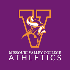 GHS_Dogs's tweet image. The Viking ships from @MovalFootball cruised into the Dawg House today. Great to have @coach_sallen and @CoachCannonMVC in the building! #FutureStrong #OwnTomorrow #GHSPride @Djoiner55