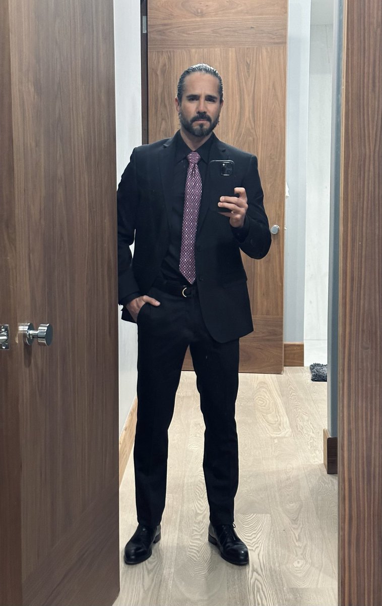 JoseRon3's tweet photo. Lunes ✨ https://t.co/hoxUyzJ6lq
