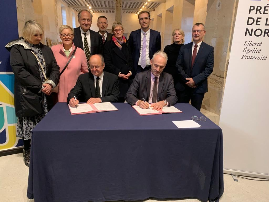 #Patrimoine🏰
Le Préfet de Normandie a signé avec l'<a href="/AggloSeineEure/">Agglo Seine-Eure</a>, un partenariat financier prévoyant la poursuite de la restauration du château Renaissance de #Gaillon.
➡️Nouvelle phase de travaux 2023-2026 financée à hauteur de 5.1M€ par l'État.
<a href="/Prefet27/">Préfet de l'Eure</a>