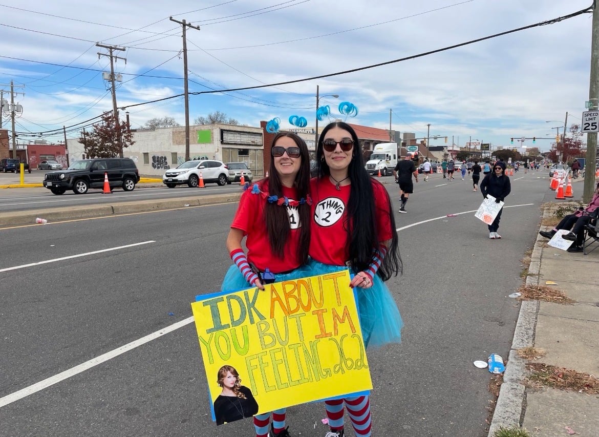 syntechusa's tweet photo. More pics from the 2023 Richmond Marathon! #syntechusa #RVA #2023RichmondMarathon #RunRo #RunRichmond https://t.co/xhYKYxzVpO