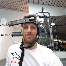 SingedGamer's tweet photo. @kxridere You need one of these bands and start doing exercises that f1 driver use to strengthen their neck. https://t.co/Z0J0JMtSh9
