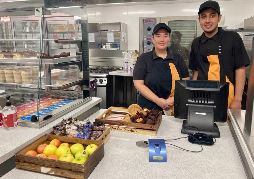 cardiffcouncil's tweet photo. Cardiff's Flexible Supported Employment Pathway (FSEP) scheme wins award 🏆
LACA - The School Food People recognised the project which gives young people with Additional Learning Needs support & training so that they can go onto employment. https://t.co/hrcQAqWnH4 @CdfCommitment https://t.co/H2G2PC3NkP