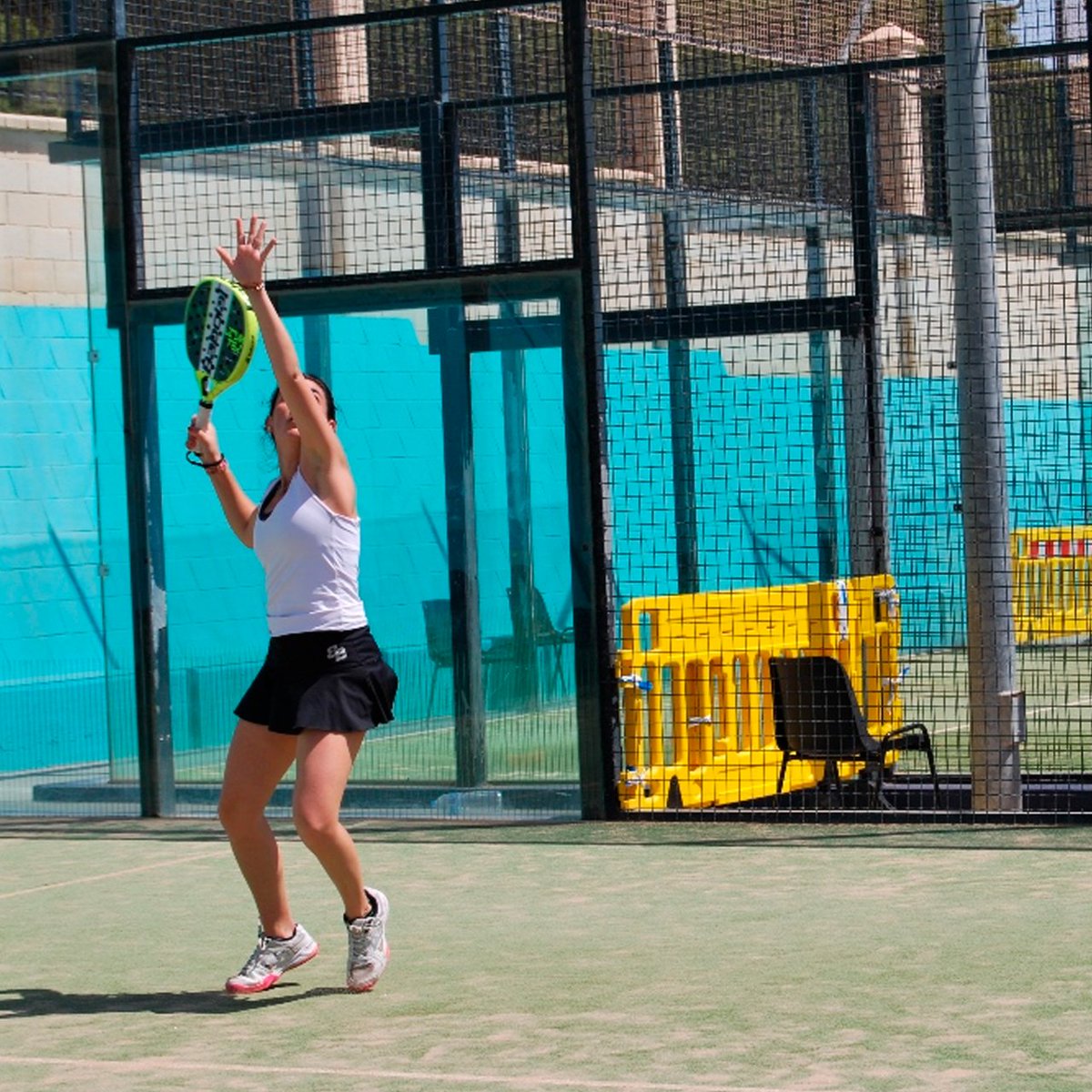 ¿Por qué elegir entre negocios y ocio cuando puedes tener ambos? 🙌 📌 #Torremolinos es el destino ideal para nómadas digitales que practican lisness, la nueva tendencia en turismo, en la que puedes disfrutar de viajar mientras trabajas. 

bit.ly/nomadas_digita…