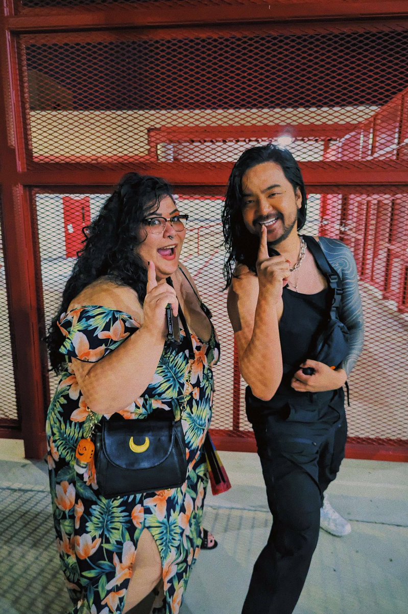 Lei__Ono's tweet photo. I’m stealing this photo but HAPPY BIRTHDAY @homotronTTV  I LOVE YOU SO MUCH 😭 🧡  #MODDEDFIRST 🤣 https://t.co/G6Ci4TmqfE