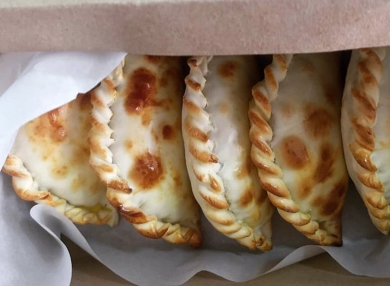 CheFood_ecu's tweet photo. Te dieron ganas?
Se hornean al momento, realiza tu pedido por Whatsapp https://t.co/s8ZgBdaS0O solamente para envío a domicilio en Quito 
#empanadasargentinas #QuitoEc https://t.co/JjQ0jCTkFC