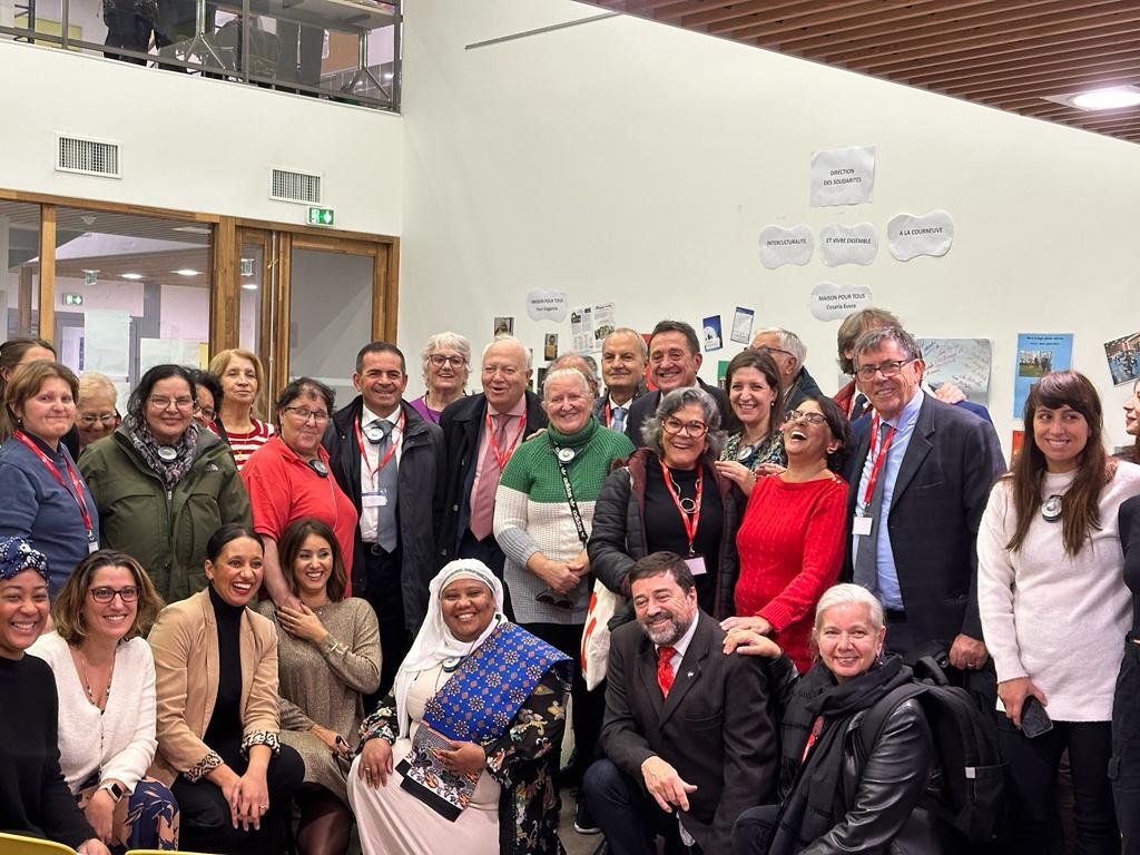UNAOC's tweet photo. 🤝 In the framework of UNAOC's #CityDialogue, the High Representative Mr. @MiguelMoratinos engaged with @La_Courneuve residents at "Maison pour tous", a local community center, where civil society representatives presented their grassroots activities & intercultural projects. https://t.co/fwXN1rHBoH