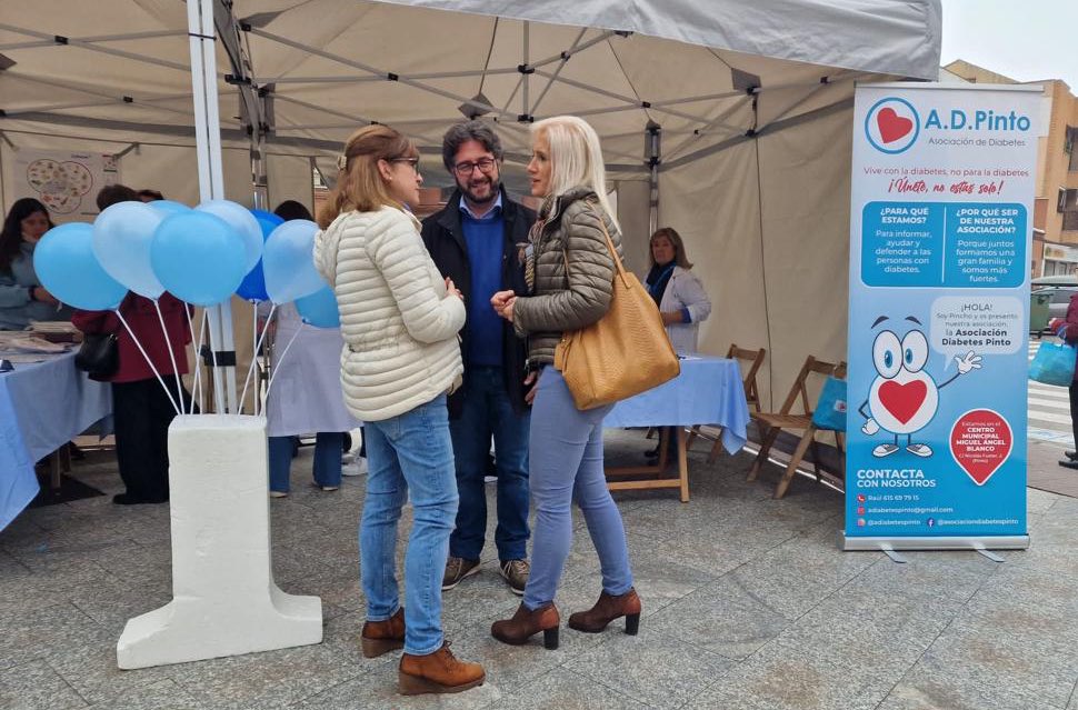 🔵 El Ayuntamiento de Pinto conmemora hoy, 14 de noviembre, el #DiaMundialdelaDiabetes.

Queremos mostrar todo el apoyo de nuestra institución a las personas que conviven con esta enfermedad y, de manera especial, a la Asociación de Diabetes Pinto.
