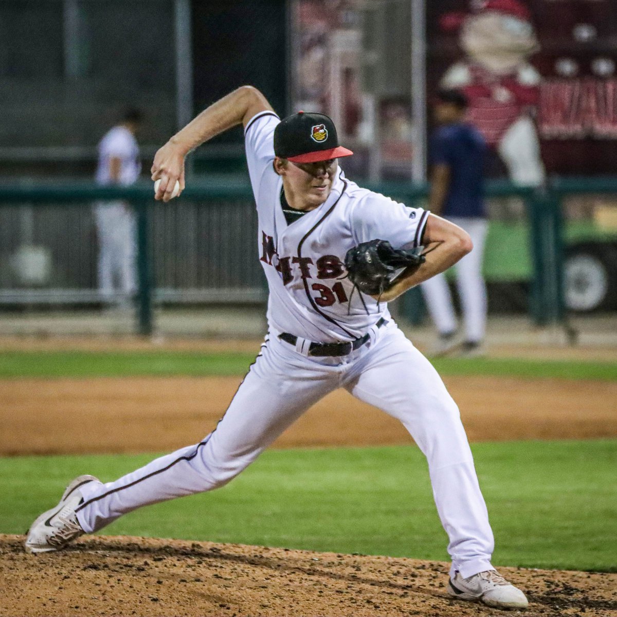 Mariners Player Development (@msplayerdev) on Twitter photo As good as gold 🌟
Congratulations to <a href="/ModestoNuts/">Modesto Nuts</a> RHP <a href="/t_cleveland13/">Tyler Cleveland</a> on being named an <a href="/MiLB/">Minor League Baseball</a> <a href="/RawlingsSports/">Rawlings Baseball</a> Gold Glove Award winner!
🔗 atmlb.com/3FX0Tnx As good as gold 🌟
Congratulations to <a href="/ModestoNuts/">Modesto Nuts</a> RHP <a href="/t_cleveland13/">Tyler Cleveland</a> on being named an <a href="/MiLB/">Minor League Baseball</a> <a href="/RawlingsSports/">Rawlings Baseball</a> Gold Glove Award winner!
🔗 atmlb.com/3FX0Tnx