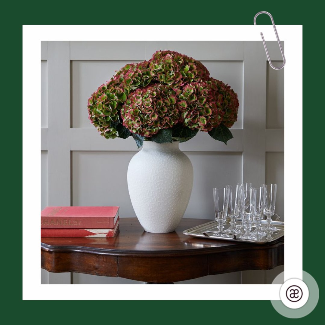 almostessential's tweet image. Hosting a dinner? 

🍽️ Elevate your tablescape with the magic of flowers! 🌸🌼 

We've handpicked the finest florists to ensure your dinner setting is nothing short of spectacular. 

#DinnerEssentials #FloralMagic 

almostessential.com/shop/category/…