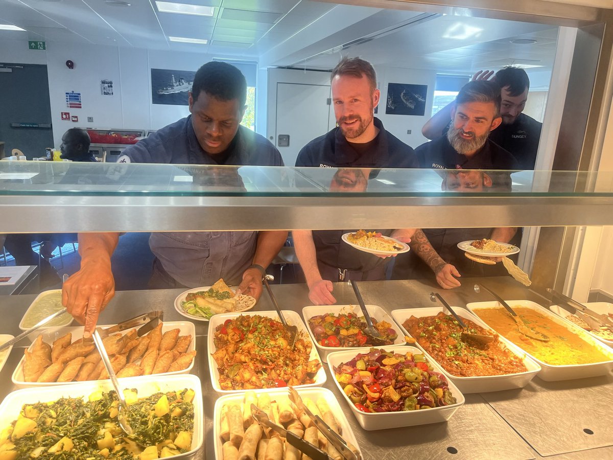 pardeep19922328's tweet photo. Celebrating Diwali and Bandi Chor Diwas at #FSTW with Tri service personnel followed by a vegetarian curry buffet #Cultureawareness #celebration
#Informing @BritishArmy
@DefenceSikhNW @DefenceHindu #engagement #food #engaging #everydayisablessing ❤️🙏 https://t.co/B4773FQB7N