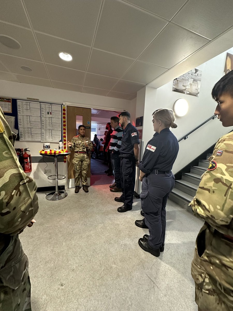 pardeep19922328's tweet photo. Celebrating Diwali and Bandi Chor Diwas at #FSTW with Tri service personnel followed by a vegetarian curry buffet #Cultureawareness #celebration
#Informing @BritishArmy
@DefenceSikhNW @DefenceHindu #engagement #food #engaging #everydayisablessing ❤️🙏 https://t.co/B4773FQB7N