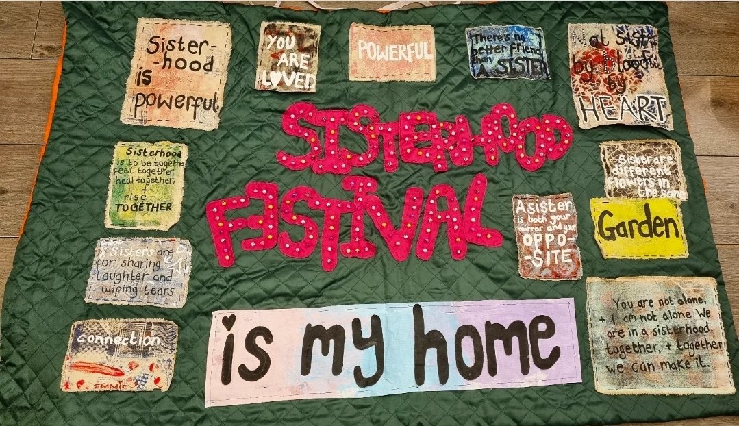 😍😍😍😍😍😍 Look at our incredibly beautiful sisterhood banner: Inspired by you all at the #sisterhoodfestival Created by the incredible artist @aamtawaheedart #Sisterhoodfestival #sharenaleesatti #poetry #dance #art #femaleevents #femaleempowerment