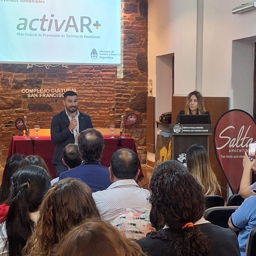 Desde #AOCAArgentina representados por Daniel Astorga, Vicepresidente de AOCA y presidente del Bureau de Salta, acompañamos en dicha provincia, la presentación del Manual de Eventos Sostenibles Argentina Ecomeetings, que forma parte del Plan Activar de <a href="/TurDepAR/">Ministerio de Turismo y Deportes</a> 

<a href="/BureauSalta/">Bureau Salta</a>