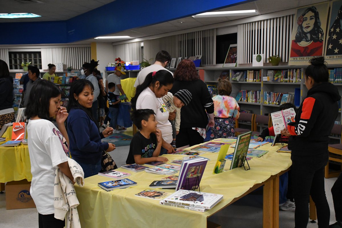It was awesome to welcome so many of our families to our annual Book Fair! Besides the bountiful books and fabulous food, we were proud to welcome author, educator, and musician Pierce Freelon to share his newest book, 'Daddy & Me.' Thank you to everyone who could attend!