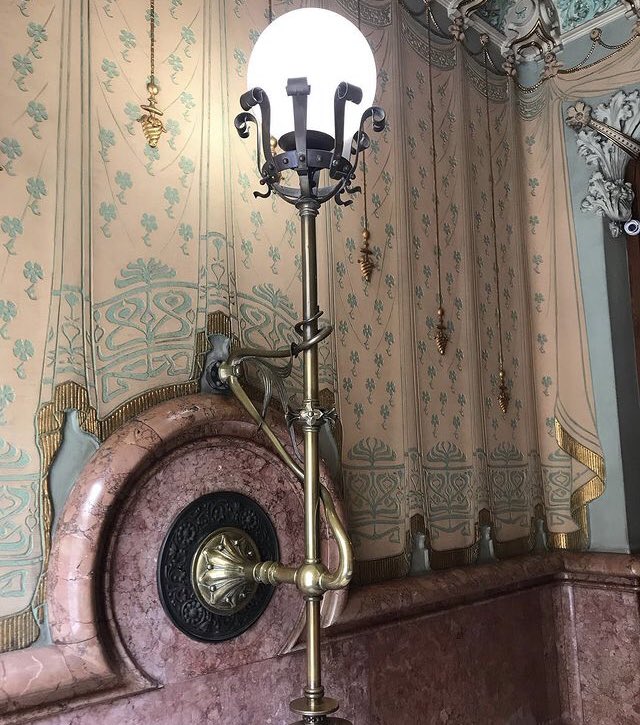 juditibarcelona's tweet image. #Bonvespre ✨✨✨✨💫