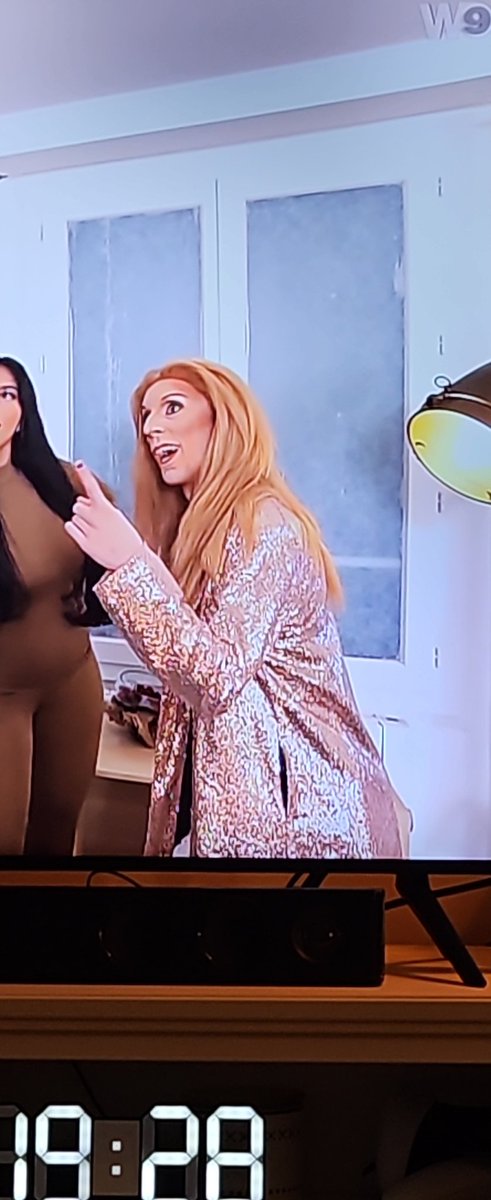 fabouwid's tweet image. La c&apos;est + Céline Fion que Céline Dion non ? #udpp