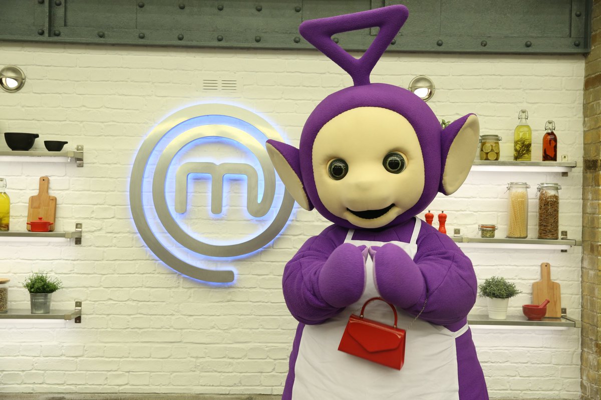 BBCCiN's tweet image. Cooking doesn't get PUPPETier than this! 👨‍🍳

Don't miss this exclusive @MasterChefUK sketch on BBC Children in Need, Friday 17th November on @BBCOne and @BBCiPlayer