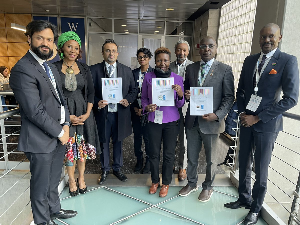 Glad to engage w/ HE Hassan, Min of Finance in Seychelles 🇸🇨 &amp; reps from Kenya 🇰🇪 Rwanda 🇷🇼 Namibia 🇳🇦 on margins of #Tax4SDGs2023 

These countries have finalized their Country Engagement Plans, aligning fiscal policies w/ #SDGs to mobilize domestic resources twd sustainable dev