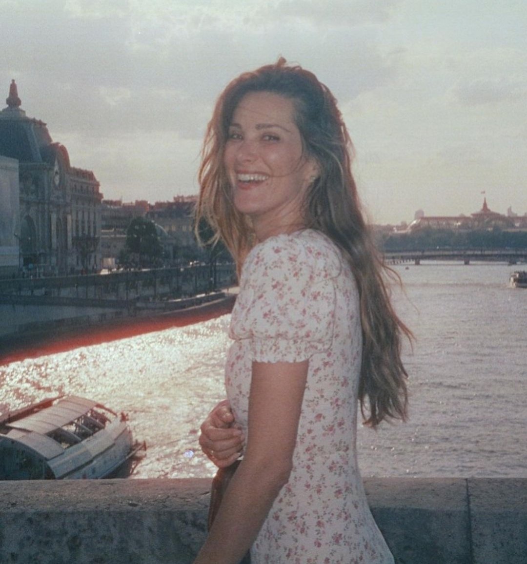 delucarol_'s tweet image. La vida está en constante movimiento

Pon una foto de tu infancia y nomina a quien quieras 😉

#GrowthChallenge

Nomino a: @Maya_Bishop19
@11putellasrol
@psicologasmith @GiuliaDxlucx