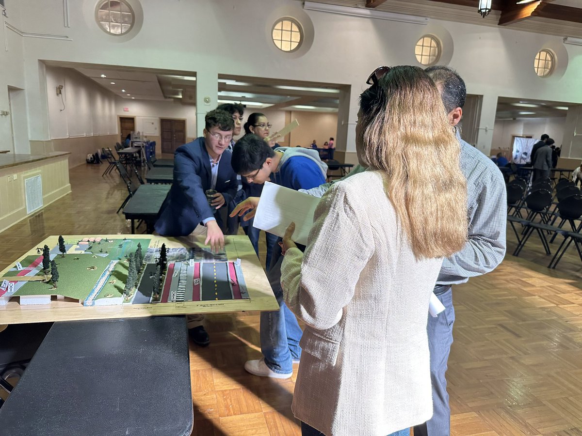 Iceengineers's tweet image. The ICE team visits TAMUK as it hosts its Engineering Freshman Design Expo. We believe in actively supporting our future engineers. It was an added treat to get to witness our own ICE engineering intern Vincent and his team give their freshman design presentation. #Icengineers