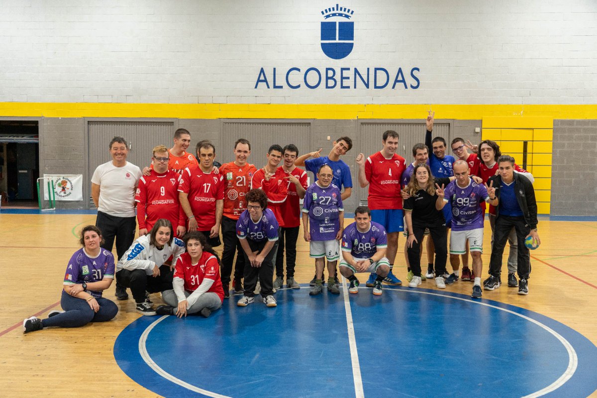Thrilled to share that our adapted handball team faced <a href="/bmguadalajara/">SANICENTRO BM Guadalajara</a> in an electrifying match! What a journey it's been. Excited to hit the court again soon. It's inspiring to see our players evolve and grow. Stay tuned for more! #AdaptedHandball #TeamSpirit <a href="/PDJF/">Jewel Fernandez</a>