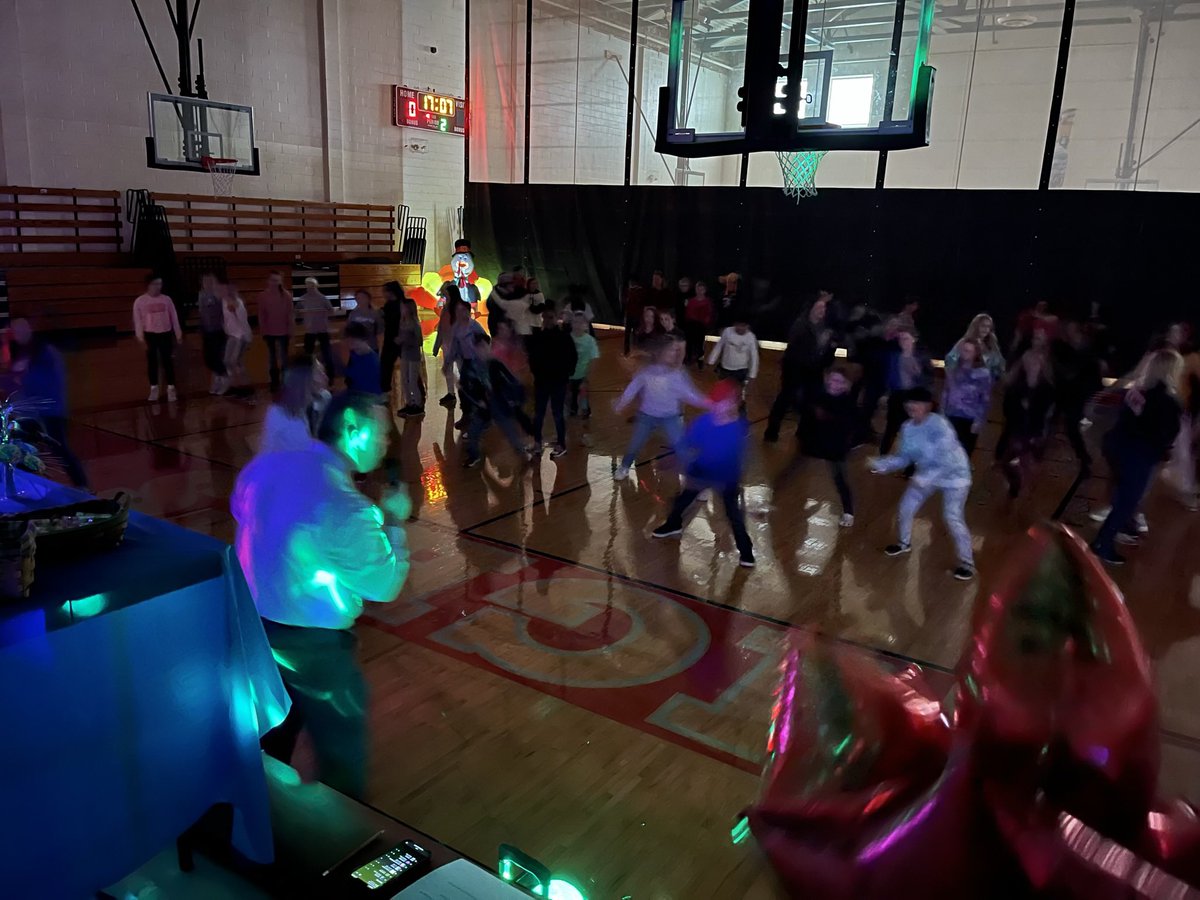 Lori Stovall tweet media