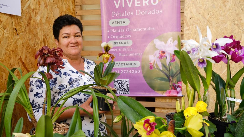 GobdeSantander's tweet photo. ¡Conoce los emprendimientos que han tomado fuerza con el programa Santander Productivo 2.0!

Son trece municipios, de las siete provincias, los presentes hoy hasta las 5:00 p.m., con sus portafolios comerciales.🫶🏼 ¡Compremos sus productos!

📍Patio de Banderas - @GobdeSantander https://t.co/9AaTiXaGLv