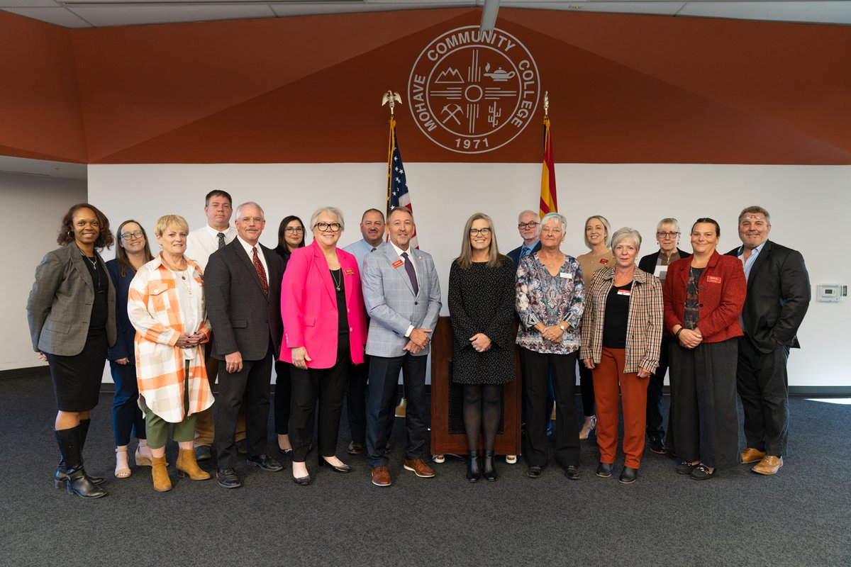 mohavecc's tweet image. Thank you Governor Hobbs for visiting MCC to hear about the innovative Workforce Training initiatives the College is creating with partners like Arizona At Work and many others! Stay tuned for more...
#GOBIGHORNS #workforcetraining #workforcesolutions #Mohave