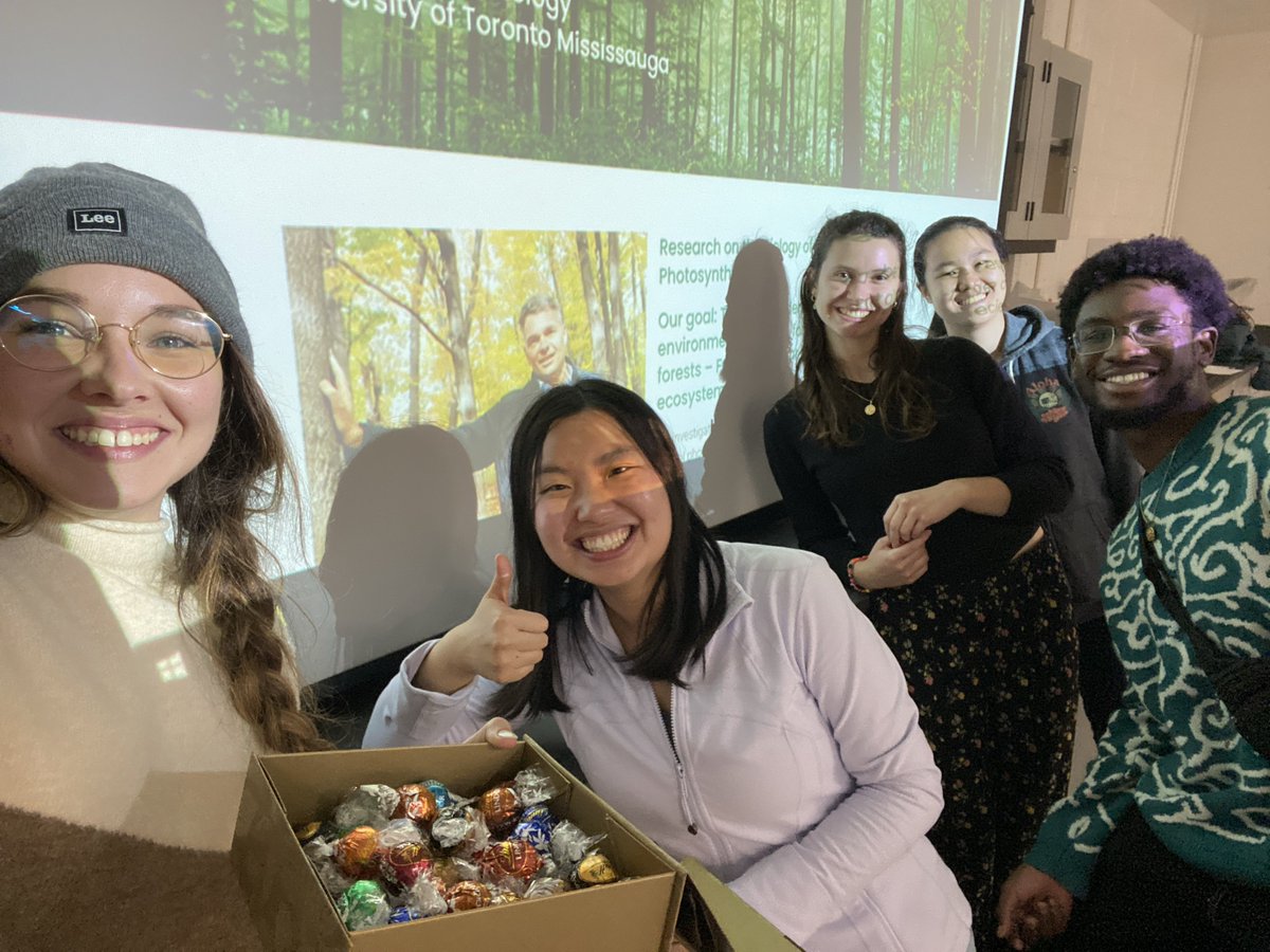 Emilie.isasa (@emilie_isasa) on Twitter photo 🌿 Exciting Saturday hosting the Canadian Association for Girls In Science (CAGIS) at <a href="/UofT/">University of Toronto</a>! 🌱 Our lab opened its doors to empower young minds, giving these bright girls a firsthand look at the fascinating world of plant ecophysiology. 🌍💚 #Biologist #UofTScience <a href="/ensmingerlab/">Ingo Ensminger</a> 🌿 Exciting Saturday hosting the Canadian Association for Girls In Science (CAGIS) at <a href="/UofT/">University of Toronto</a>! 🌱 Our lab opened its doors to empower young minds, giving these bright girls a firsthand look at the fascinating world of plant ecophysiology. 🌍💚 #Biologist #UofTScience <a href="/ensmingerlab/">Ingo Ensminger</a>