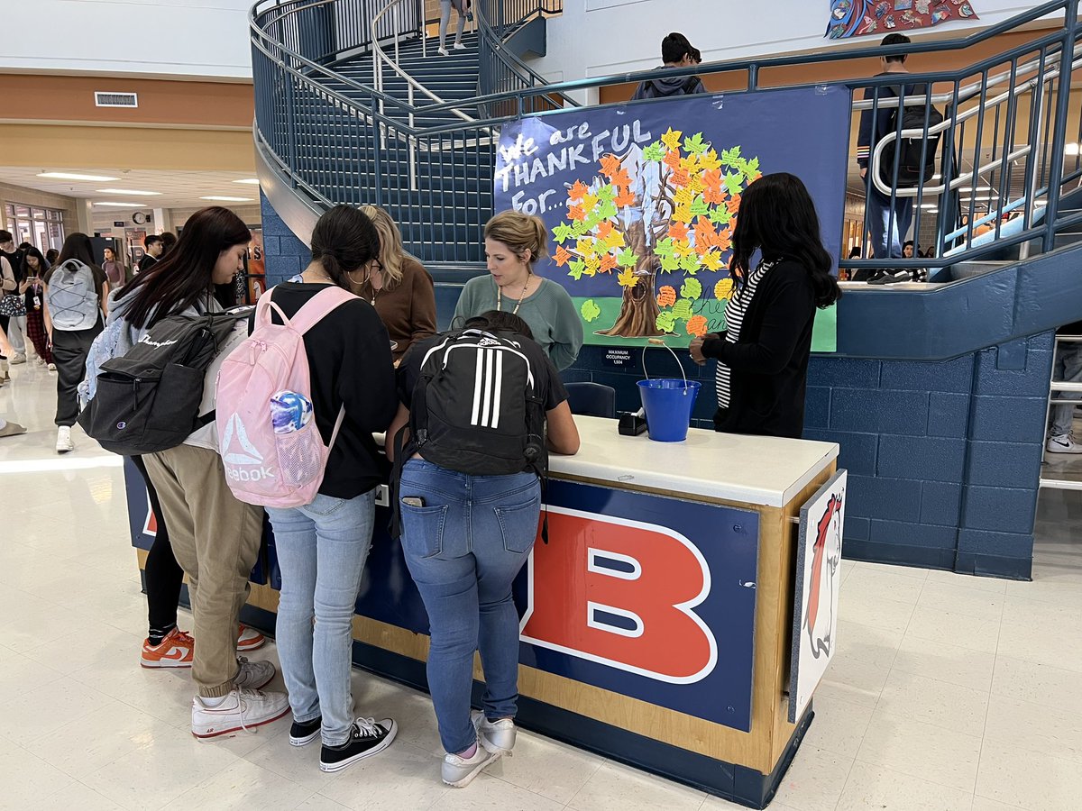 NISDBrandeis's tweet photo. We are so thankful for our counseling staff and their commitment to the well-being of our campus! Thank you for giving our Broncos the platform to thank others 💙🧡. @Bronco_Guidance @geriberger08 #BrandeisBroncos #BroncosThankingBroncos #ThankfulSeason #RootEdBrandeis https://t.co/5MMz97V9PR