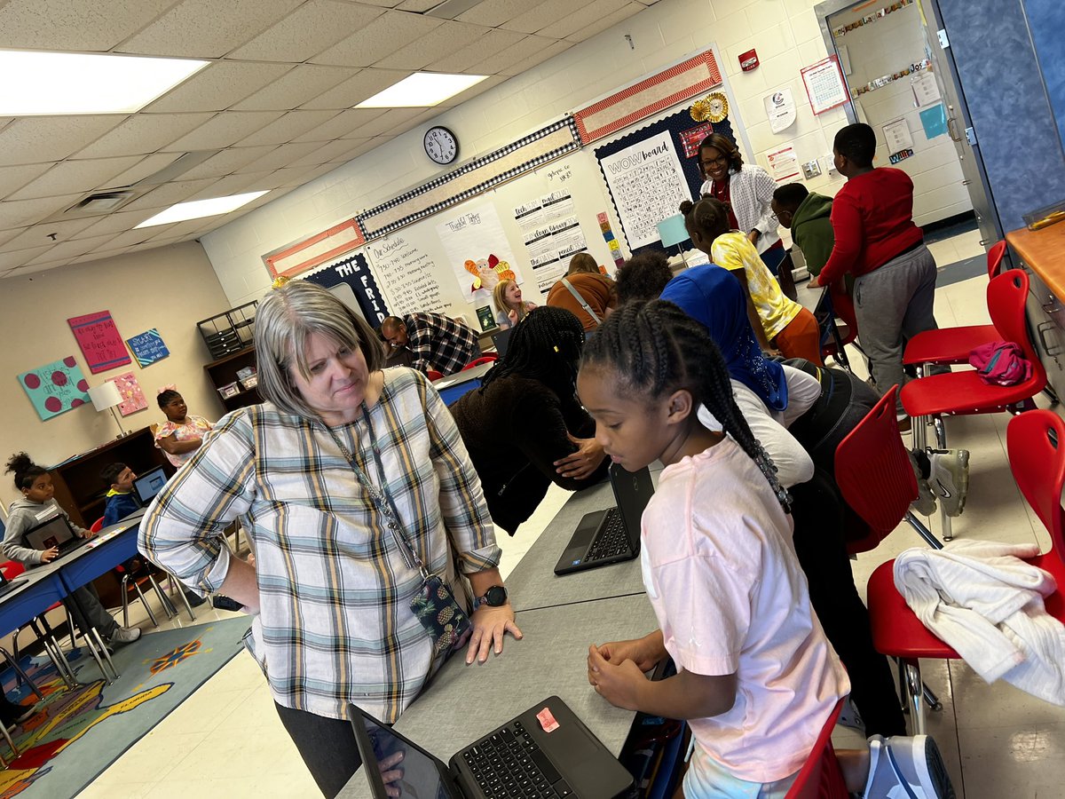 Lauren Beaty tweet media