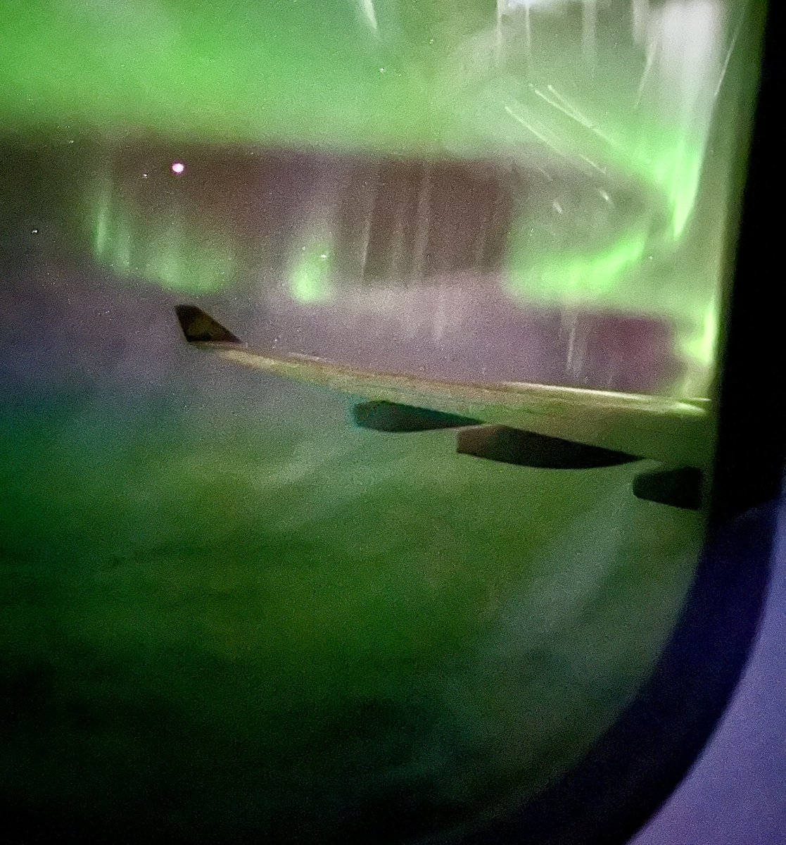 Aurora Borealis seen from the plane journey SF to DUB on 11th Nov. First time I’ve seen the Northern Lights. What a sight! #northernlights #AuroraBorealis #Flights
