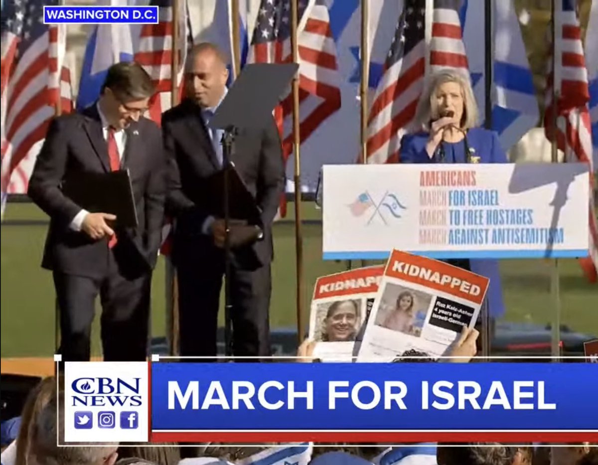 RationalSettler's tweet photo. How many events a year merit the attendance of both the Republican and Democratic leaders of Congress?

They come together to Stand with Israel!

🇮🇱🇺🇸🇮🇱🇺🇸💪🏽💪🏽💪🏽 https://t.co/fXz77l6NLY