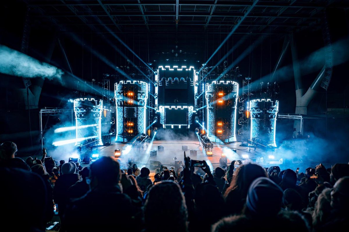 OfTheTrees's tweet image. Gonna do my best to put my feelings into words right now. I have dreamt of this day for soooooo long. I know I said on the microphone that I never pictured myself playing my music in this exact setting - but I was sorta bullshitting. The adrenaline made me say that. I’ve pictured…