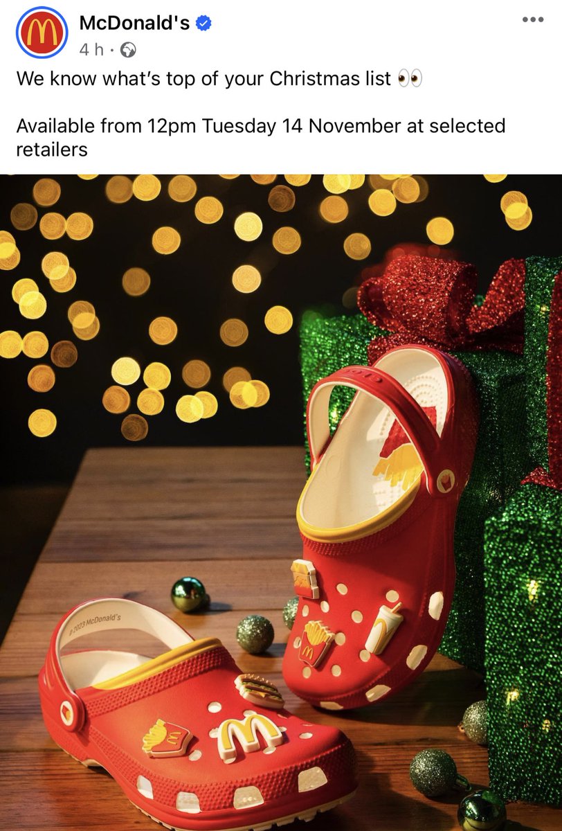pan062020's tweet photo. #Christmas #Hannukah #Trolls https://t.co/AFqkjGD9EB