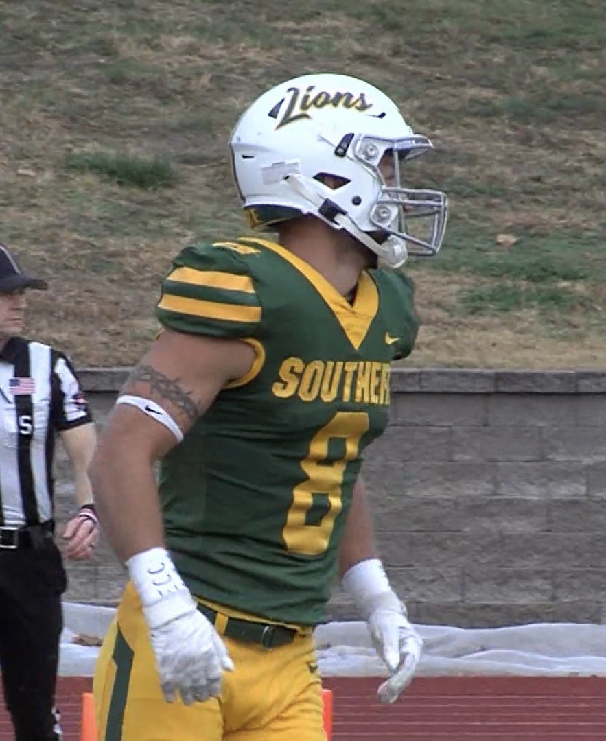 🚨 3RD TEAM ALL-MIAA 🚨

MSSU WR Jaedon Stoshak was named to the All-MIAA 3rd Team! 

Stoshak led the Lions in receiving with 41 catches, 688 yards, 6 touchdowns. 

He ranked 7th in the MIAA in receiving yards and yards per game (62.5).