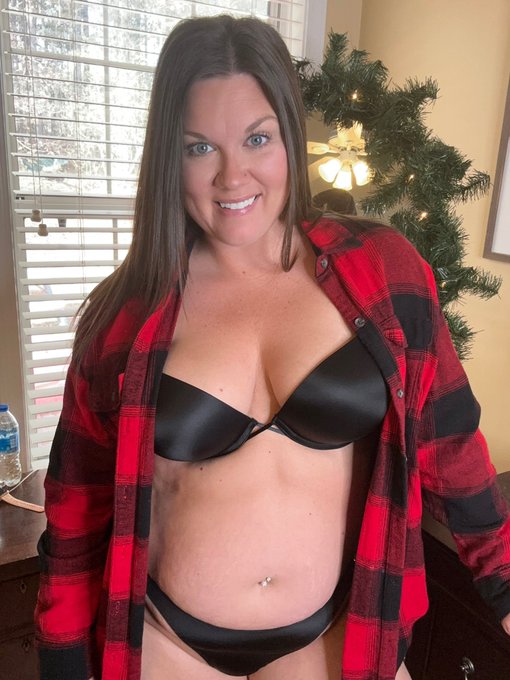 Hey hey 😍 https://t.co/0VMO60YW2S