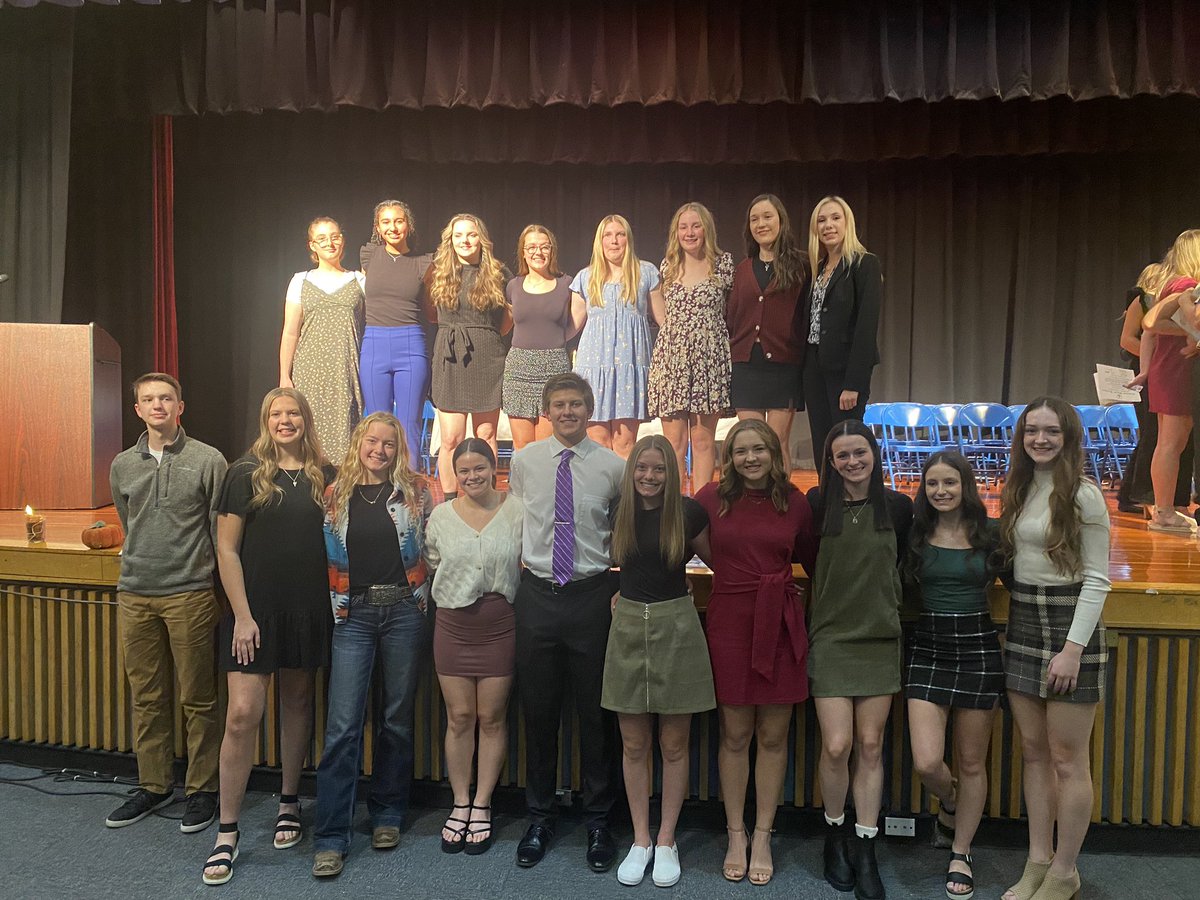 elmwood_hs's tweet photo. Congratulations to our new National Honor Society members on your induction tonight!  Well done!  #WeAreElmwood https://t.co/sKEm0R2Q75
