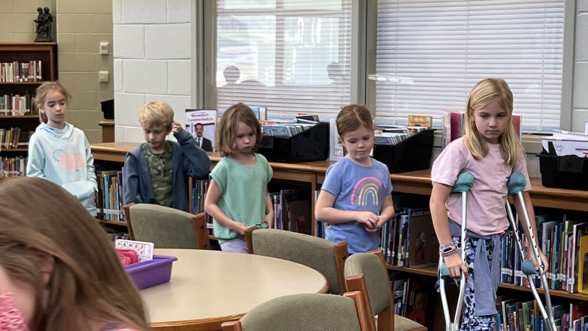 MrsKTaylor_RCE's tweet photo. Playing Musical Chairs and searching for nonfiction text features. Thanks @rcelearningc for making learning fun! #oneRCE https://t.co/LZLekmftRq
