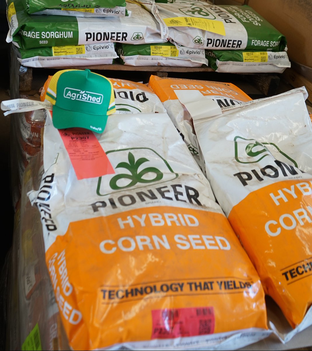 AgriShed_'s tweet image. Need Cropping Supplies?

Call: 0436 426 512

#AgriShed #agricultureandfarming #croppingsupplies #farmingaustralia #farming #qld #wedeliver #agriculture #westerndowns #seeds #fertilizer #cropprotection #oilandlubricants #agronomy