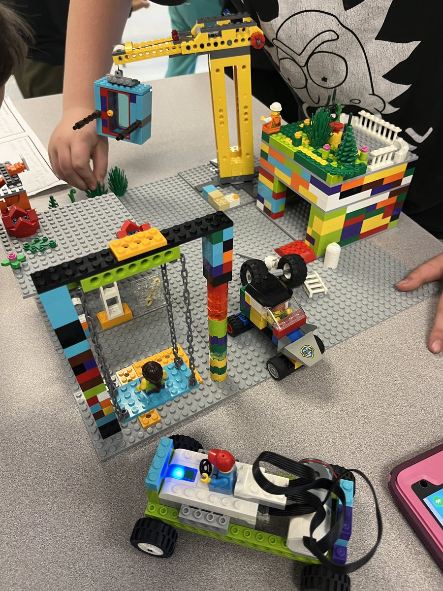 Coates Corner (@coates_corner) on Twitter photo Thanks <a href="/mrsrankka/">Shannon Rankka</a> and Brett's class for sharing your Boomtown First Lego change with <a href="/AGESGryphons/">Alcona Glen</a> students and staff. Fantastic experience for our grade 4's. Thanks <a href="/mrsrankka/">Shannon Rankka</a> and Brett's class for sharing your Boomtown First Lego change with <a href="/AGESGryphons/">Alcona Glen</a> students and staff. Fantastic experience for our grade 4's.