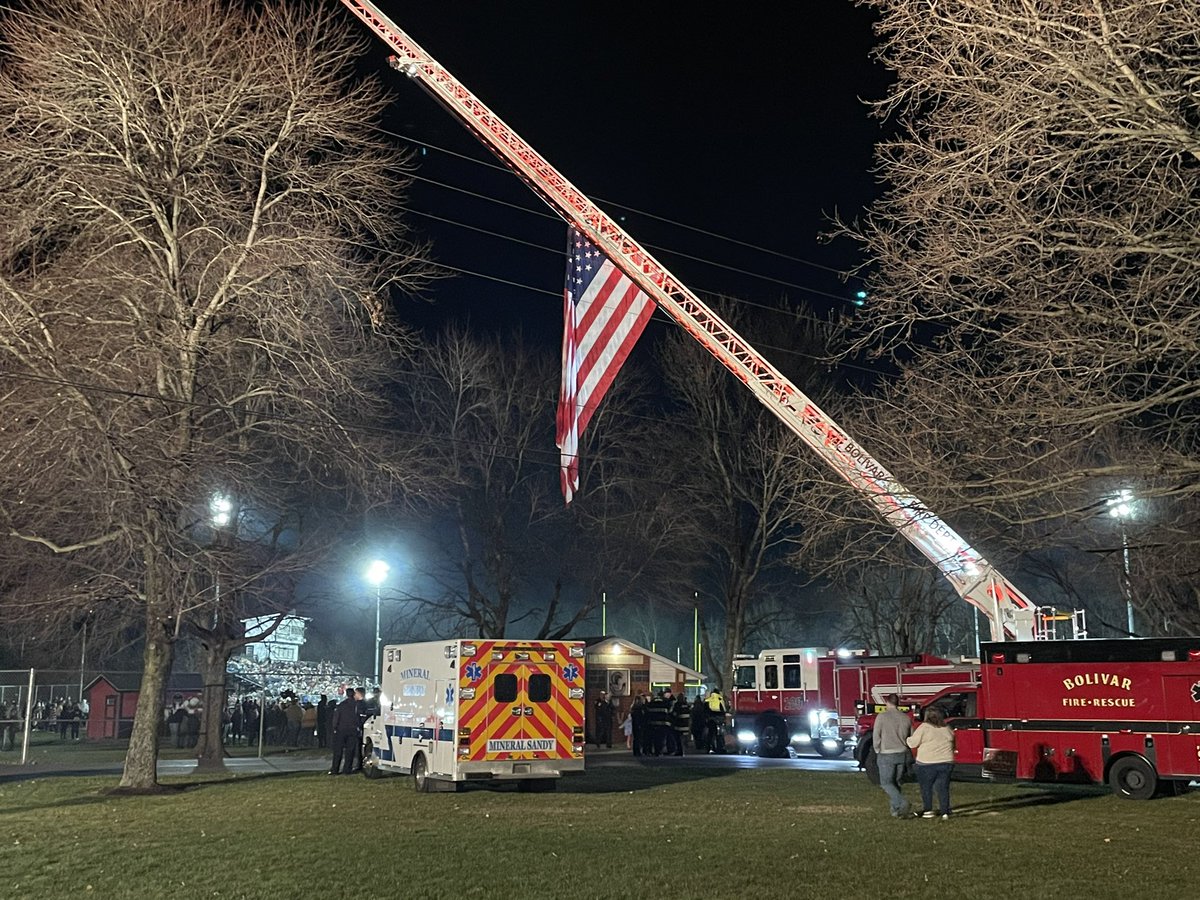 Anna Huntsman tweet media